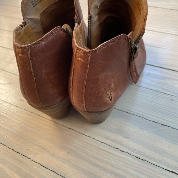 Frye Cognac Leather boots - Picture 4 of 10